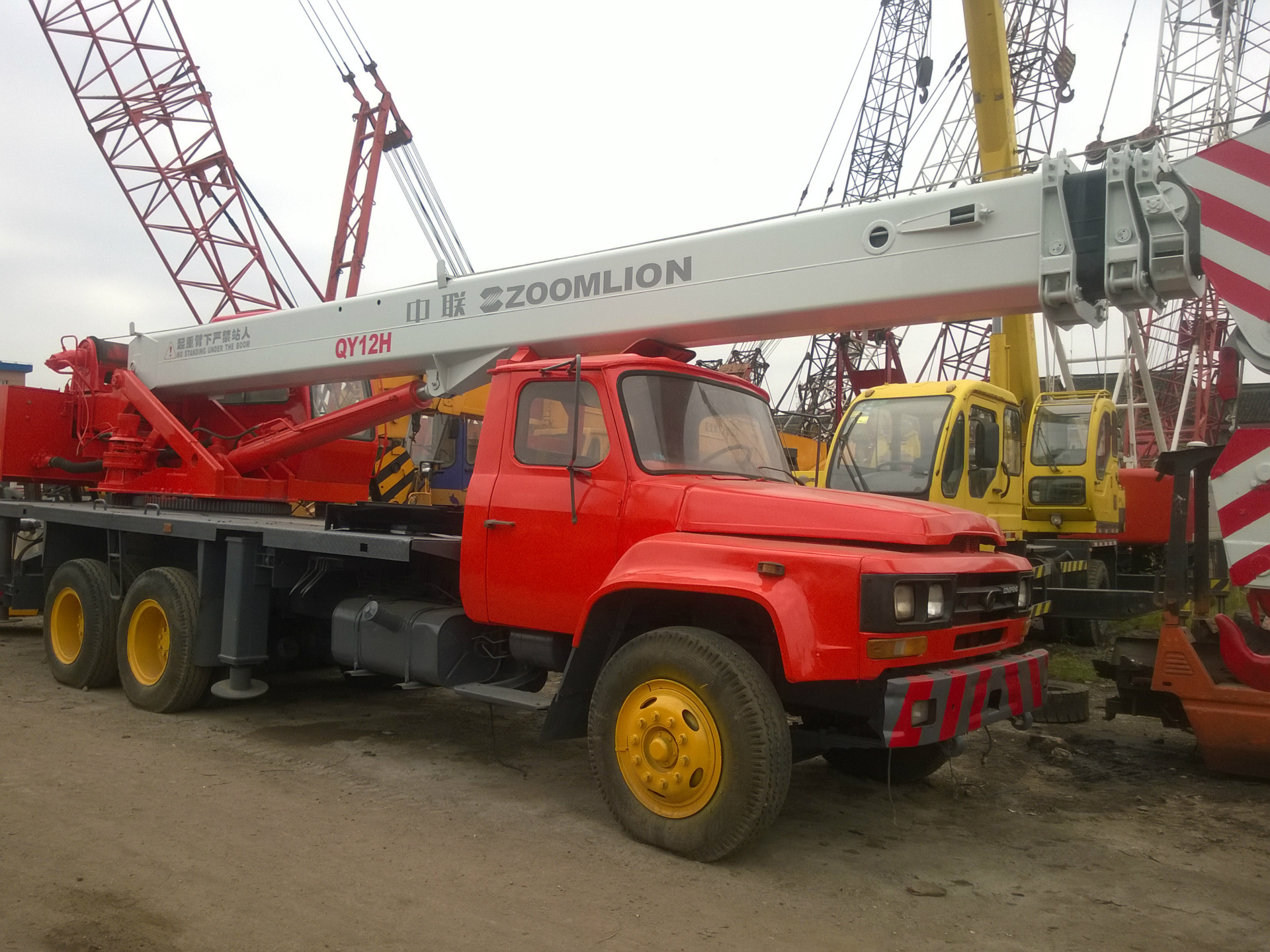 急售二手20噸吊車，性能優越，價格實惠