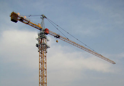 新疆塔吊、塔機與施工升降機廠家直銷優勢解析